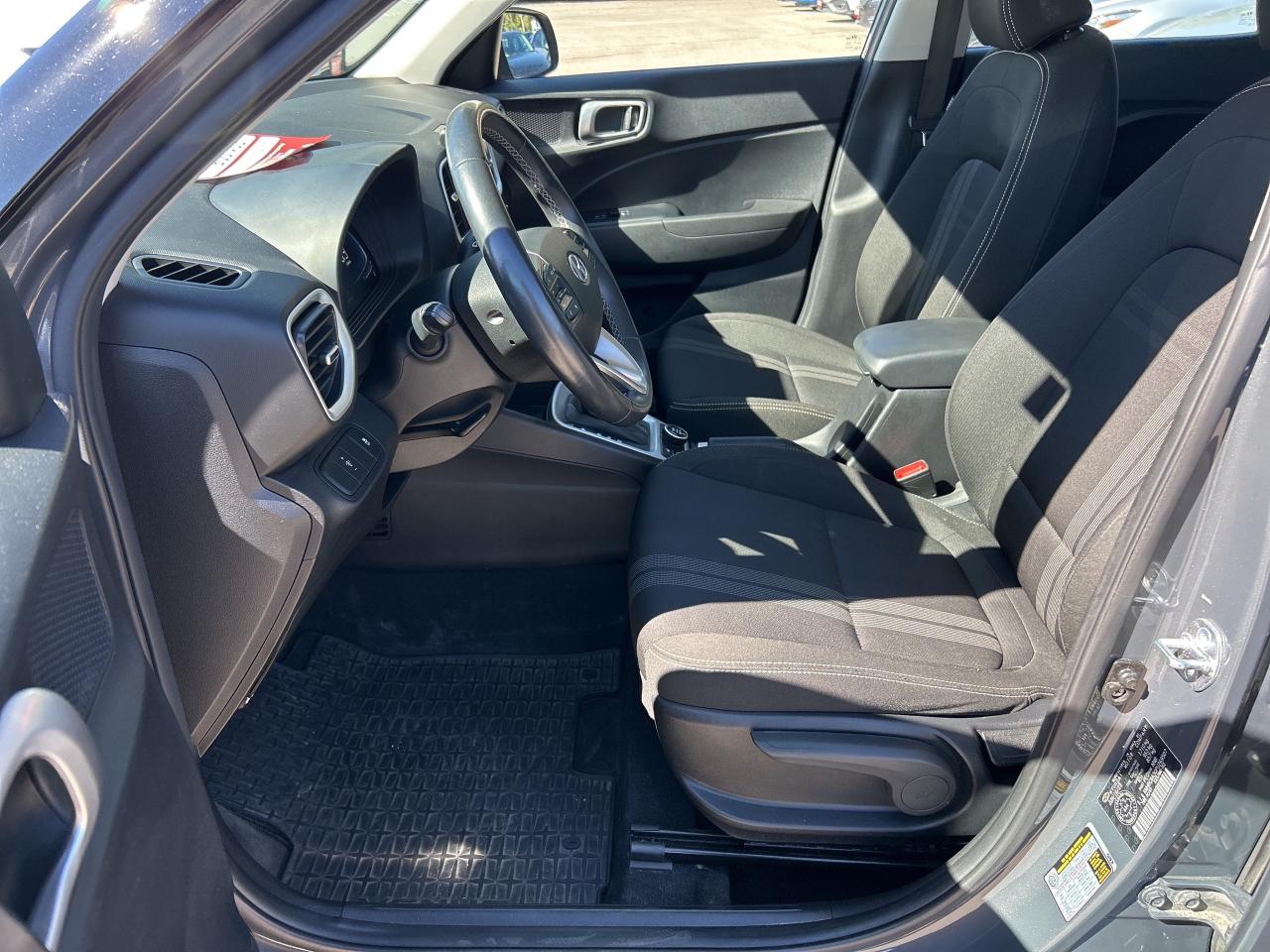 2023 Hyundai Venue PREFERRED, CLEAN CARFAX, REMOTE START, BACK UP CAM - Photo #15