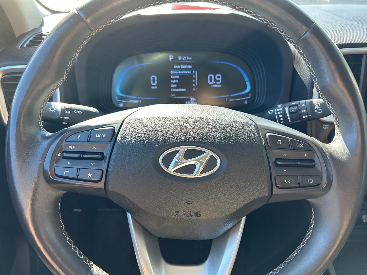 2023 Hyundai Venue PREFERRED, CLEAN CARFAX, REMOTE START, BACK UP CAM - Photo #17