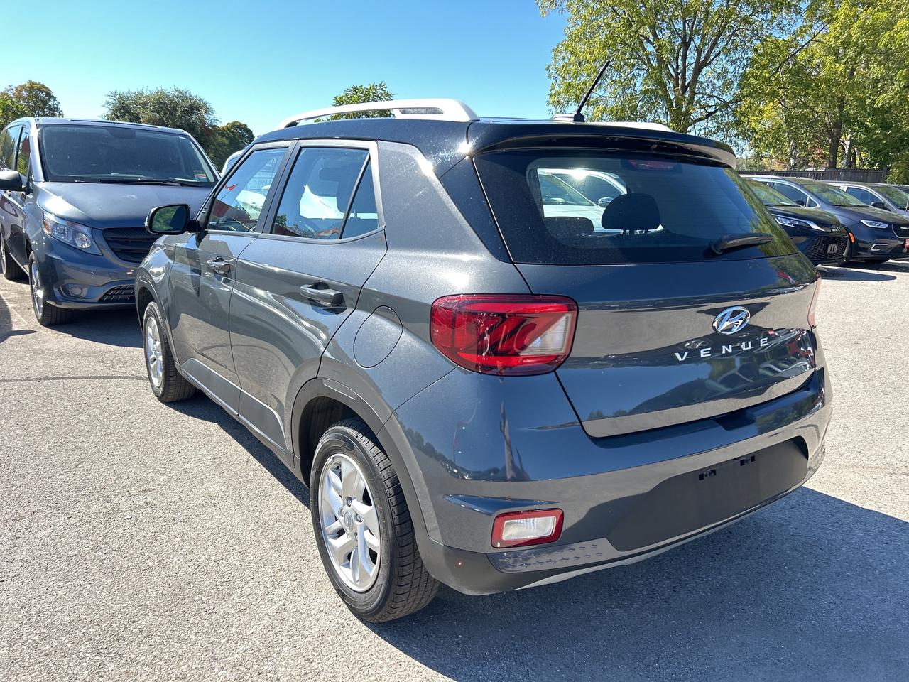 2023 Hyundai Venue PREFERRED, CLEAN CARFAX, REMOTE START, BACK UP CAM - Photo #8