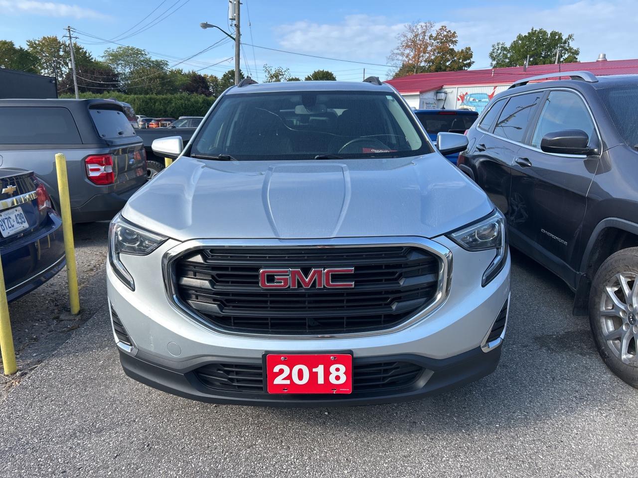 2018 GMC Terrain SLE, CLEAN CARFAX, HEATED SEATS, REMOTE START! - Photo #3