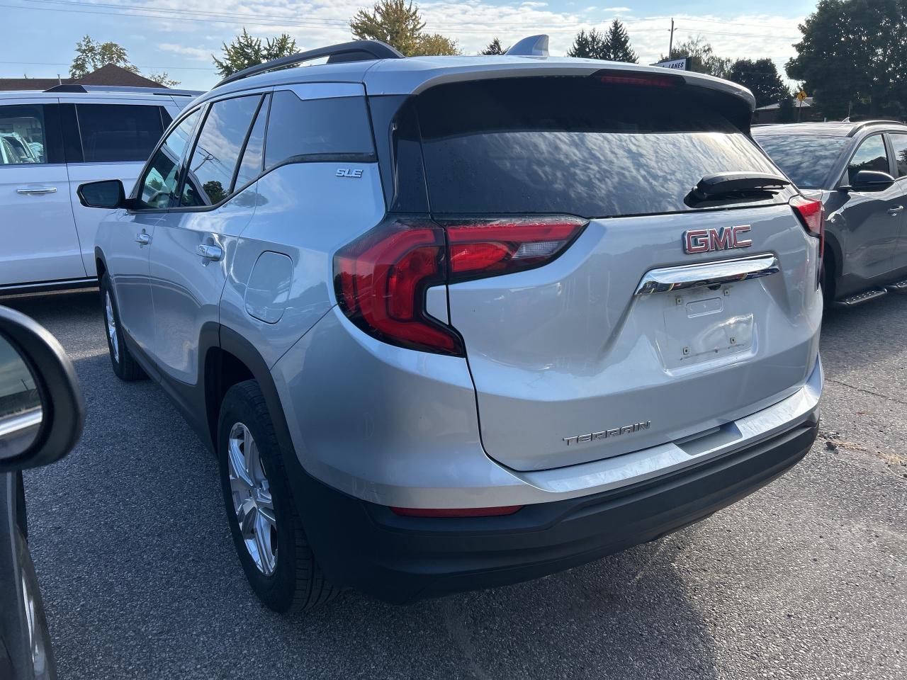 2018 GMC Terrain SLE, CLEAN CARFAX, HEATED SEATS, REMOTE START! - Photo #8