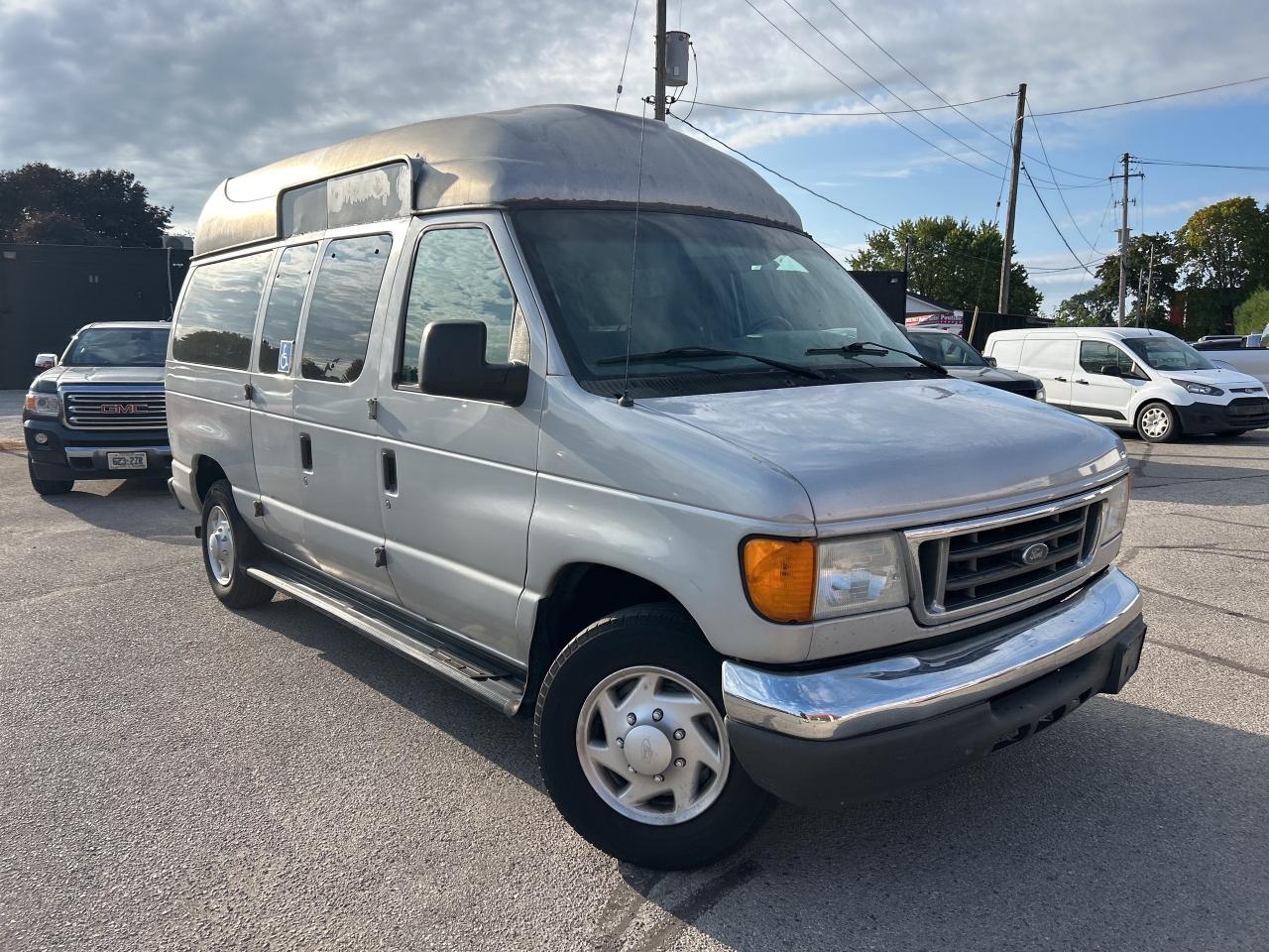 2006 Ford Econoline AS IS, WHEEL CHAIR LIFT, SIDE LOADING - Photo #5