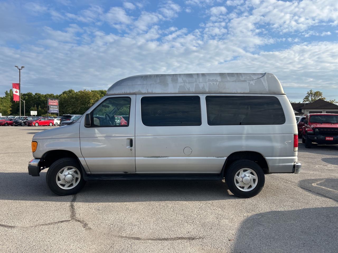 2006 Ford Econoline AS IS, WHEEL CHAIR LIFT, SIDE LOADING - Photo #10
