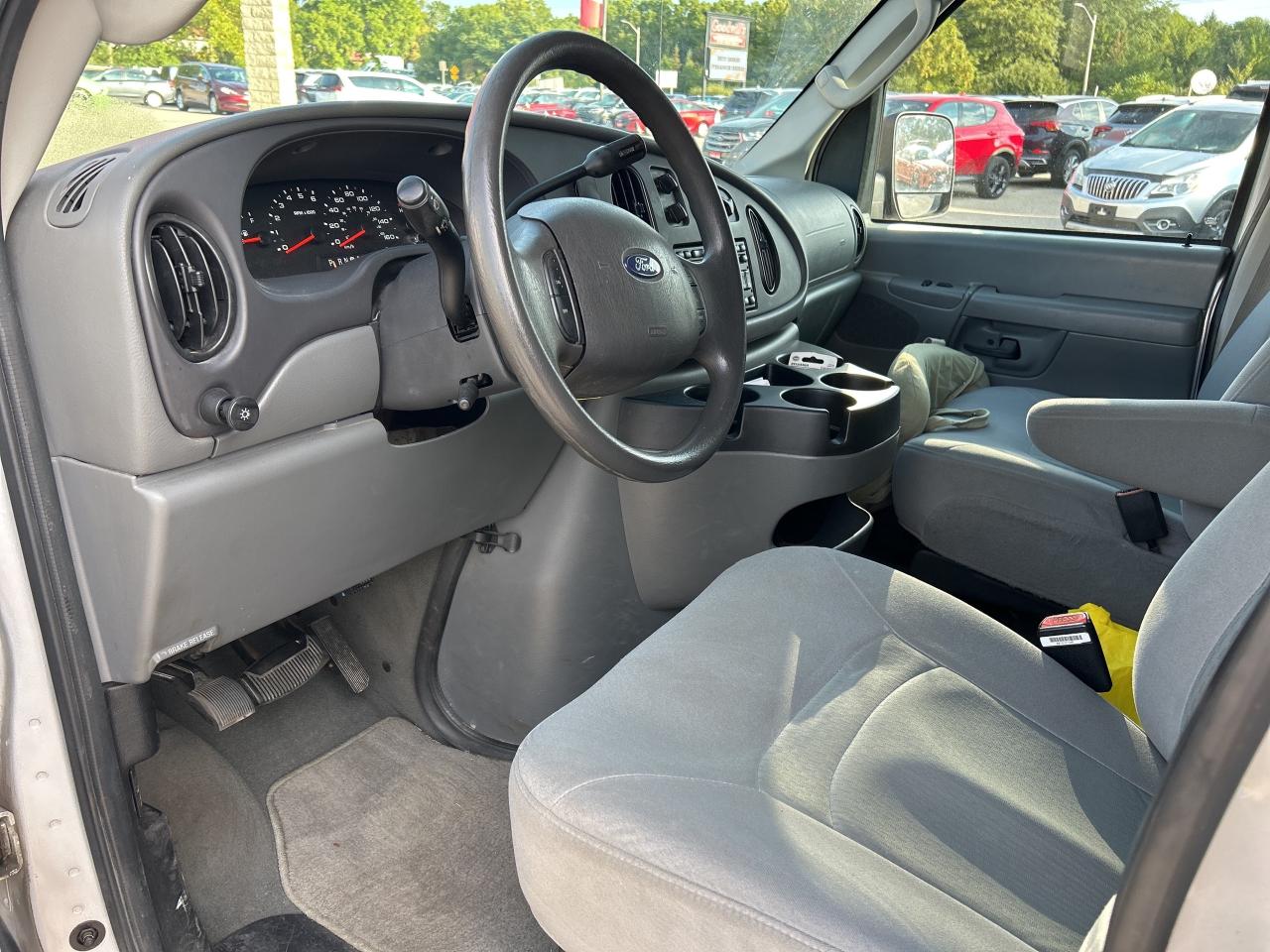 2006 Ford Econoline AS IS, WHEEL CHAIR LIFT, SIDE LOADING - Photo #12