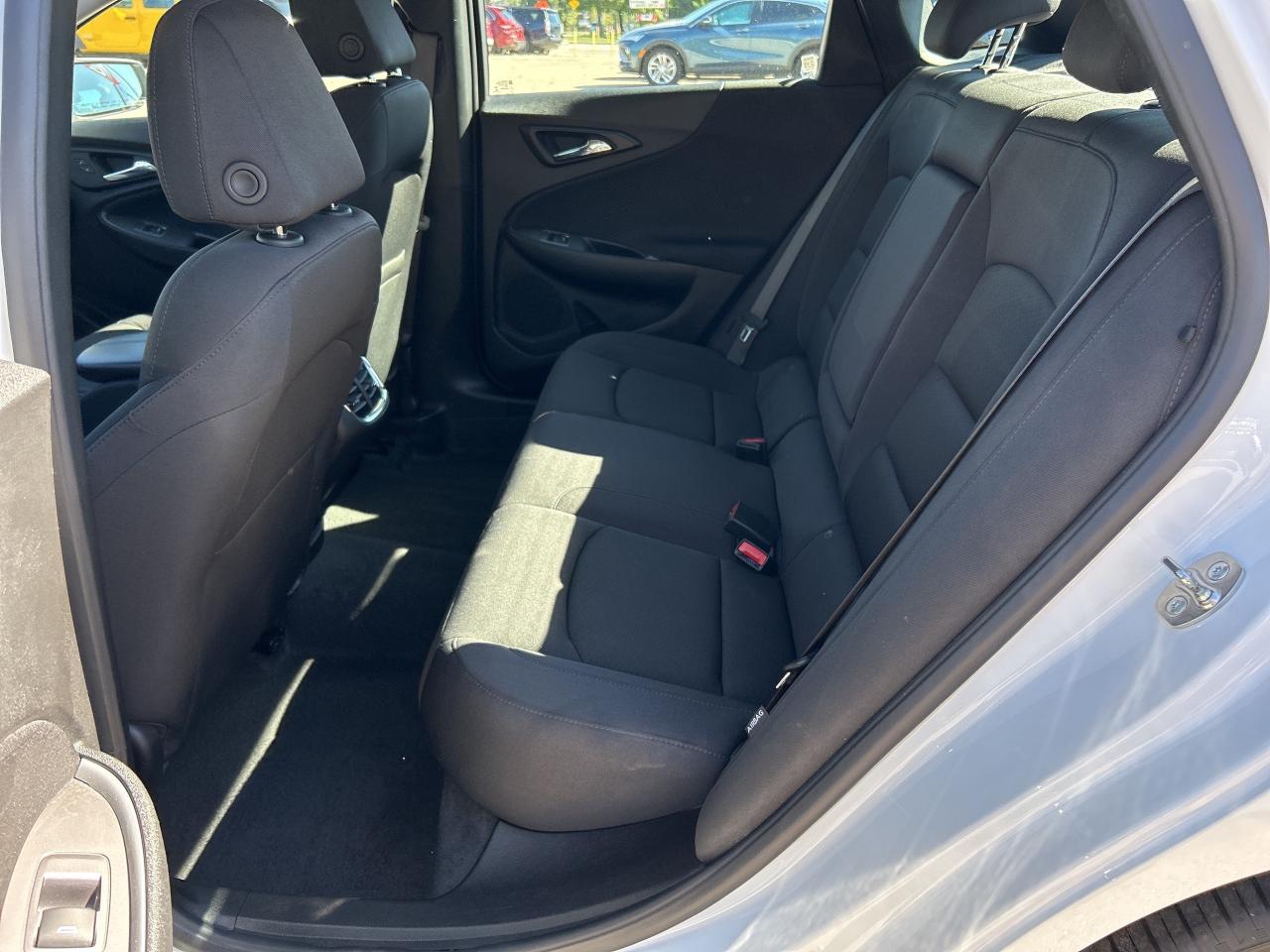 2024 Chevrolet Malibu LT, CLEAN CARFAX, REMOTE START, FACTORY WARRANTY! - Photo #12