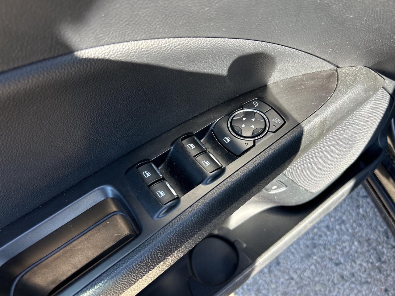 2019 Ford Fusion Hybrid SEL, HEATED LEATHER, REMOTE START! - Photo #16