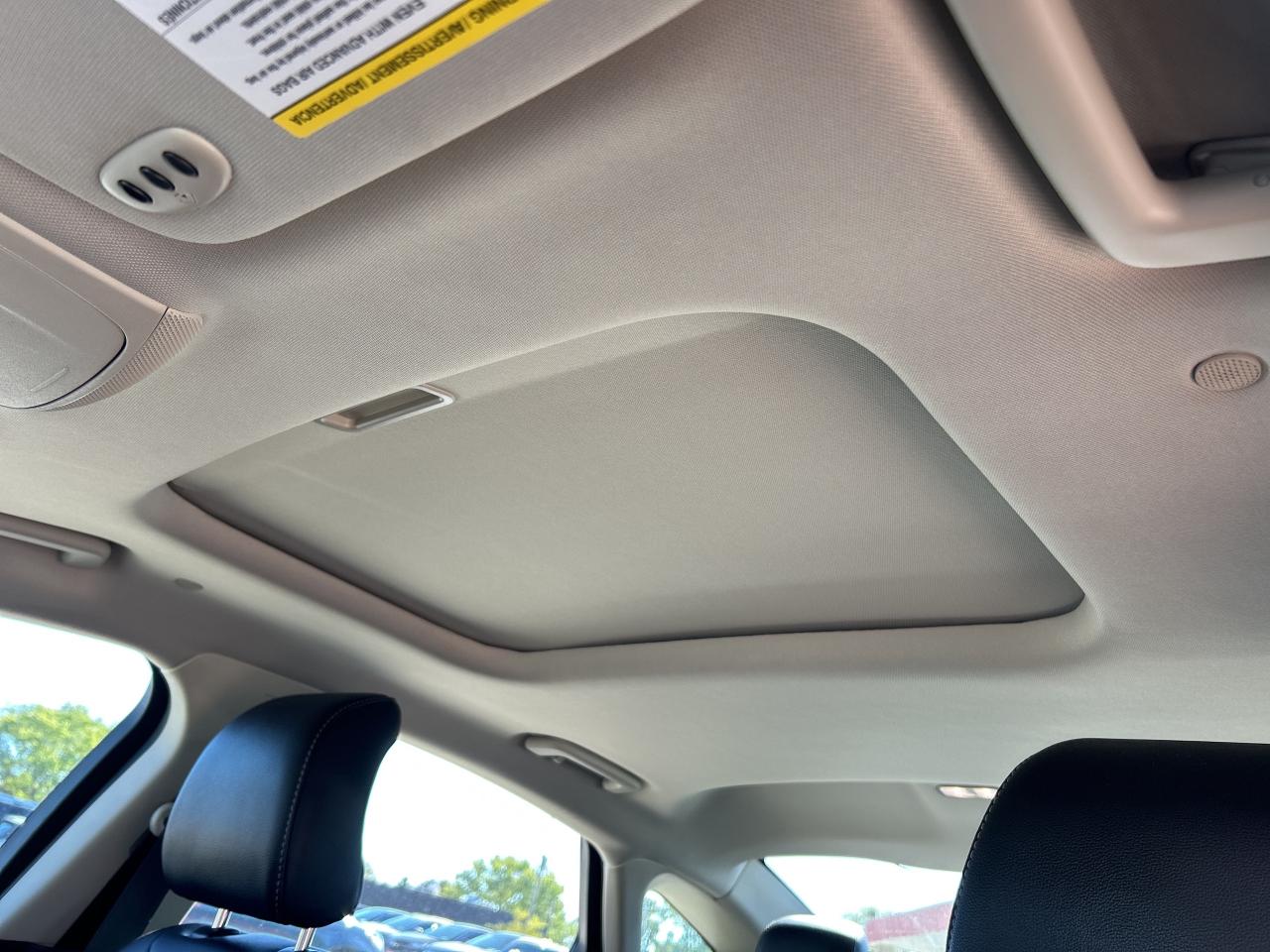 2019 Ford Fusion Hybrid SEL, HEATED LEATHER, REMOTE START! - Photo #17