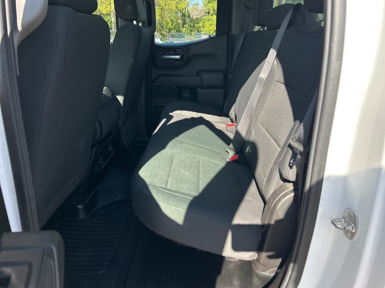 2021 Chevrolet Silverado 1500 WORK TRUCK, RWD, CLEAN CARFAX, BACK UP CAMERA! - Photo #11