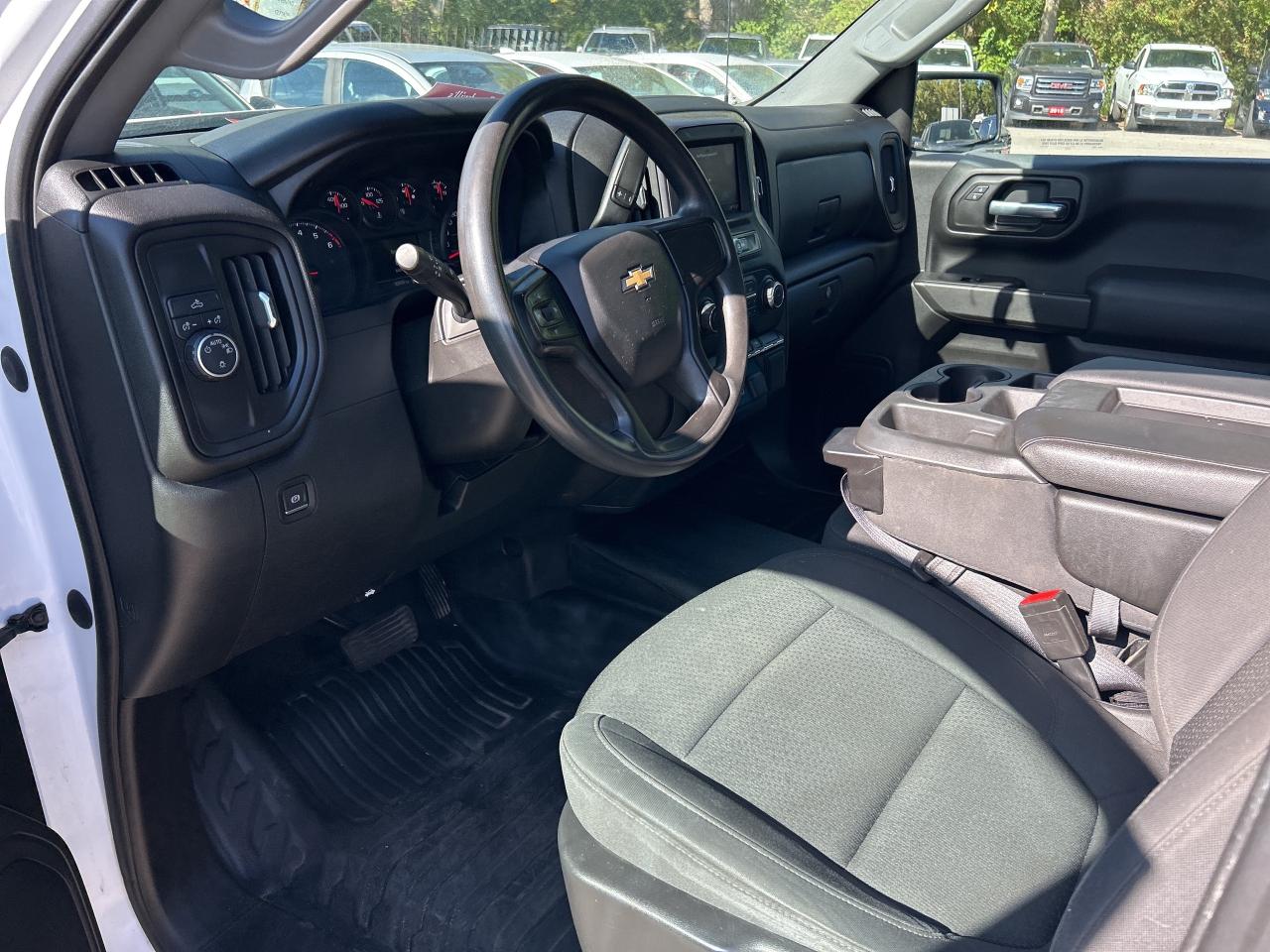 2021 Chevrolet Silverado 1500 WORK TRUCK, RWD, CLEAN CARFAX, BACK UP CAMERA! - Photo #13