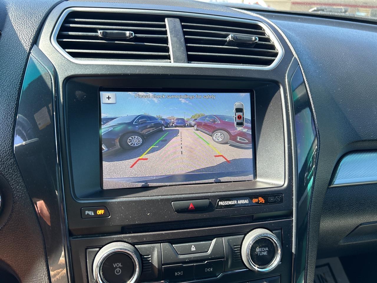 2017 Ford Explorer XLT, 6 PASSENGER, REMOTE START, BACK UP CAMERA! - Photo #21