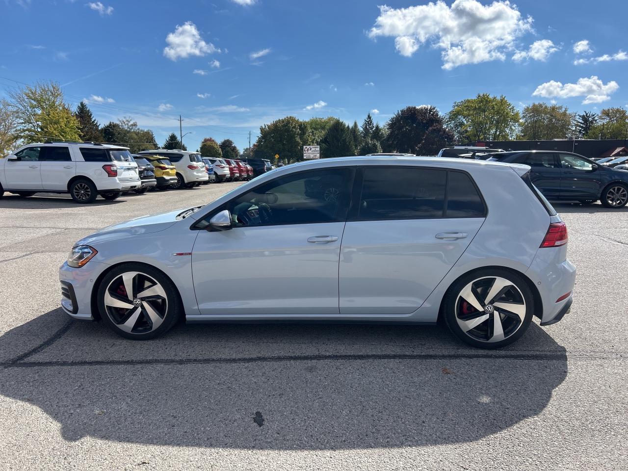 2018 Volkswagen Golf GTI AUTOBAHN, 6 SPEED MANUAL, HEATED LEATHER - Photo #9