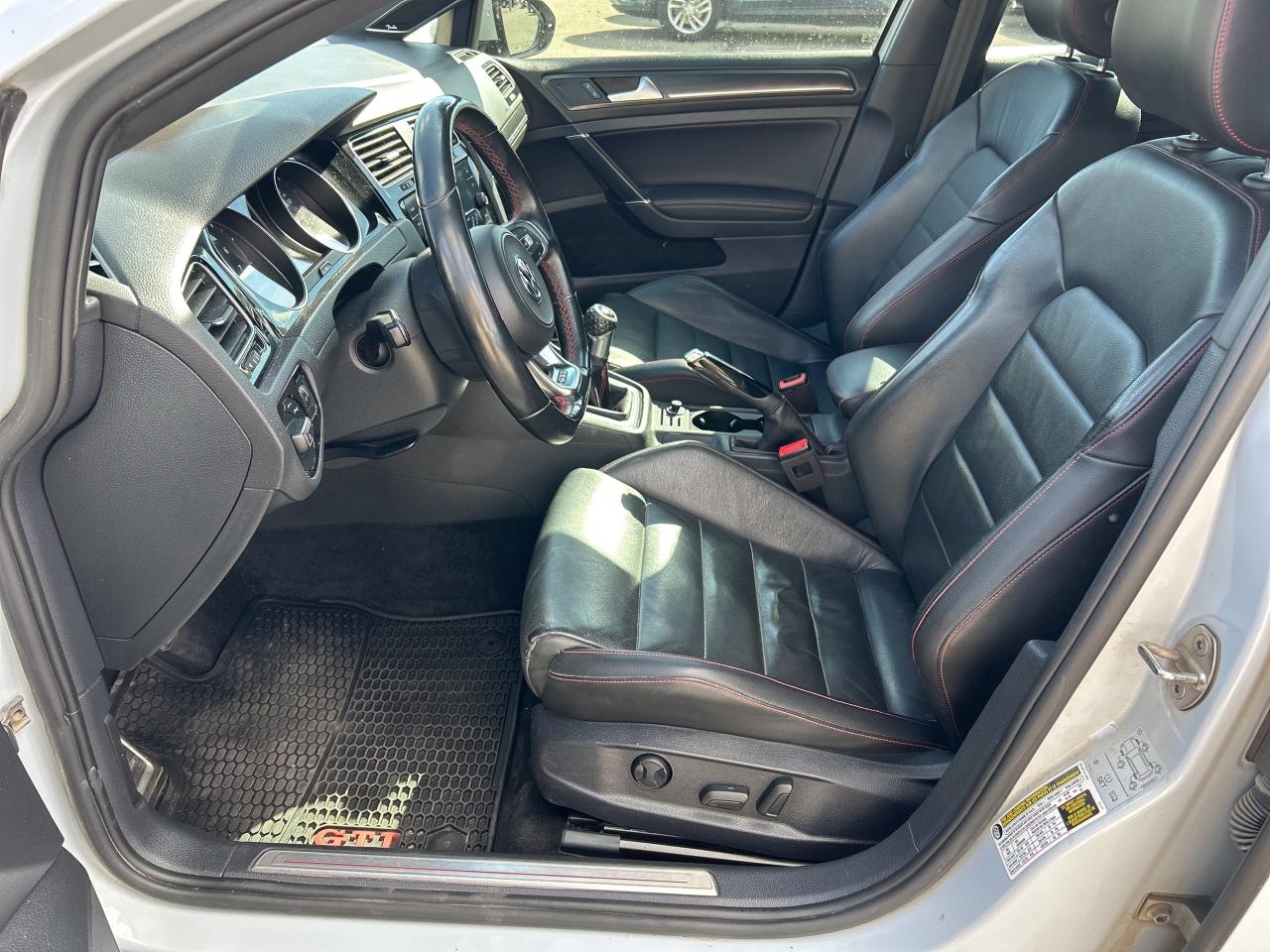 2018 Volkswagen Golf GTI AUTOBAHN, 6 SPEED MANUAL, HEATED LEATHER - Photo #15