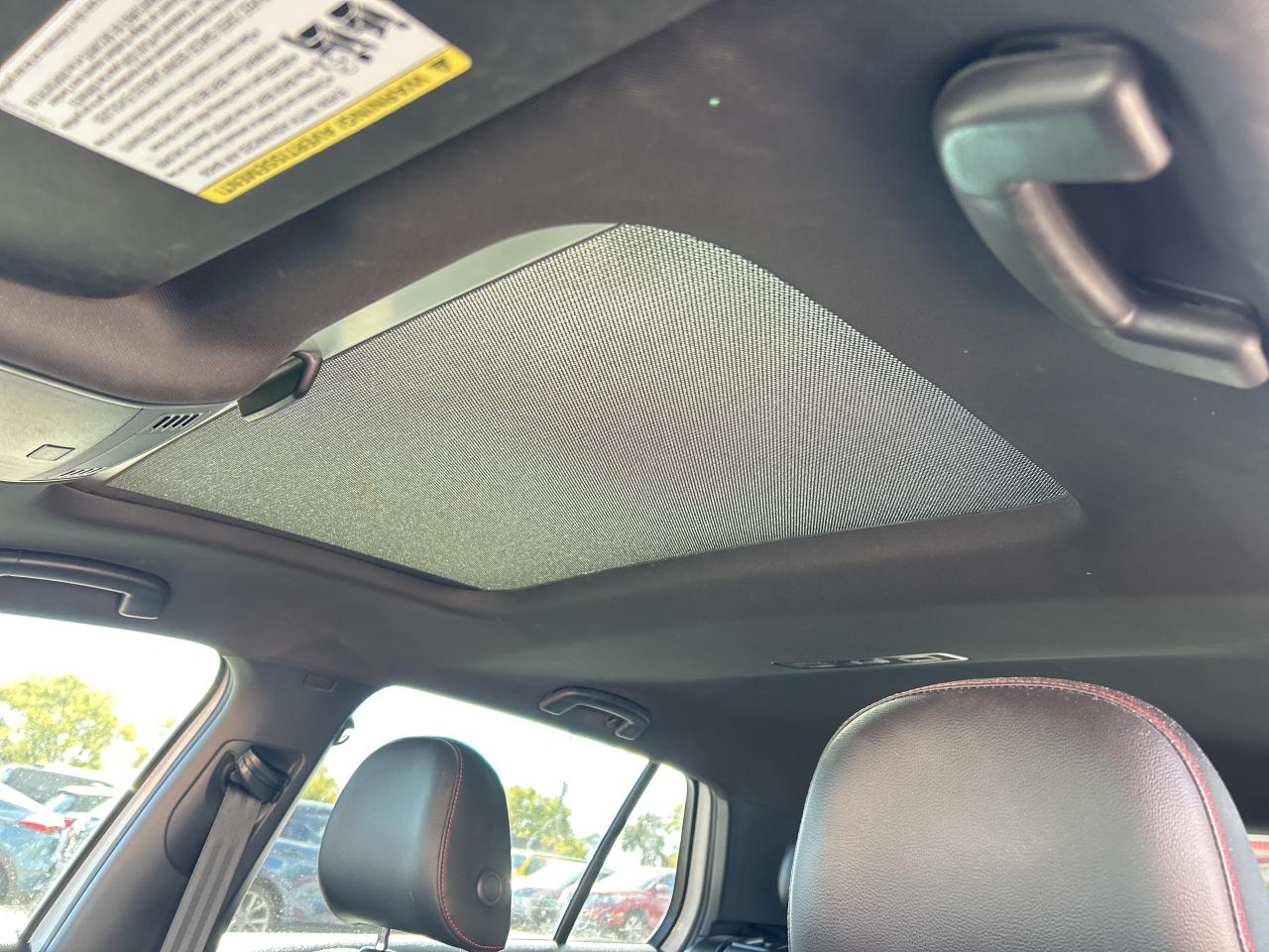 2018 Volkswagen Golf GTI AUTOBAHN, 6 SPEED MANUAL, HEATED LEATHER - Photo #17