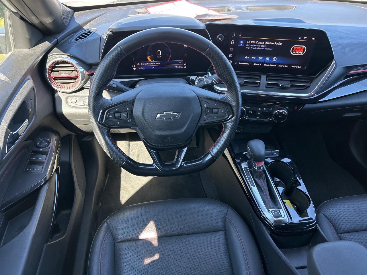 2024 Chevrolet Trax RS, CLEAN CARFAX, REMOTE START, SUNROOF, LEATHER! - Photo #12