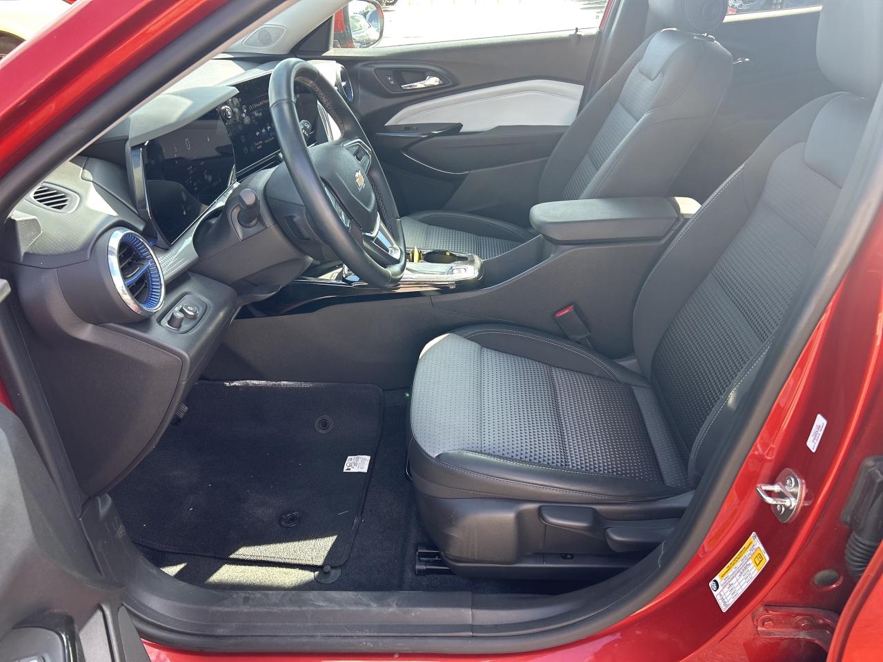 2024 Chevrolet Trax LT, SUNROOF, LOW KMS, REMOTE START, BACK UP CAMERA - Photo #15