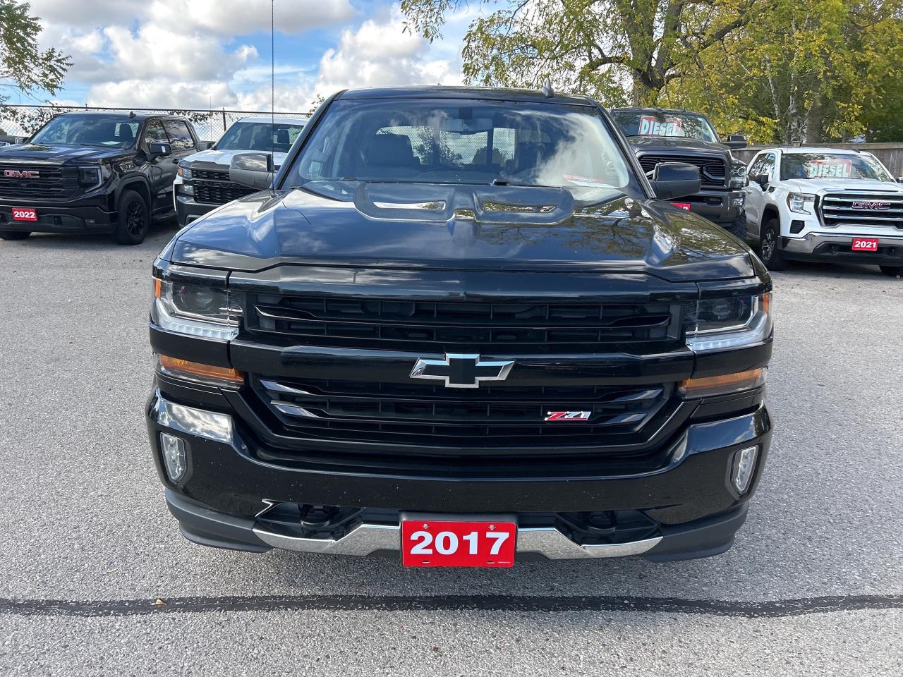 2017 Chevrolet Silverado 1500 LT, REMOTE START, 6 PASSENGER, LEATHER! - Photo #3