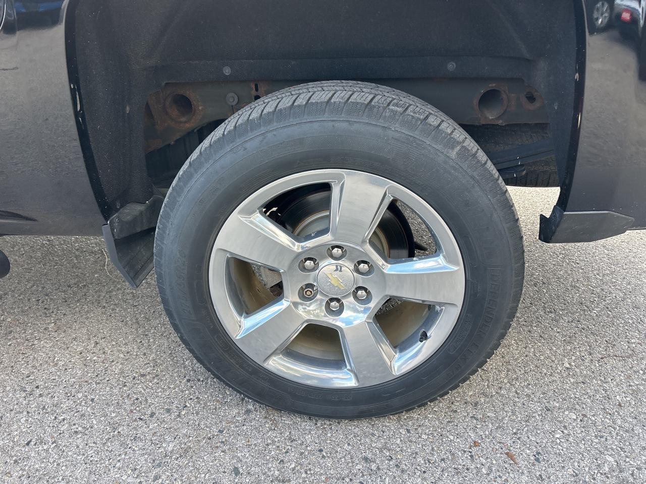 2017 Chevrolet Silverado 1500 LT, REMOTE START, 6 PASSENGER, LEATHER! - Photo #10