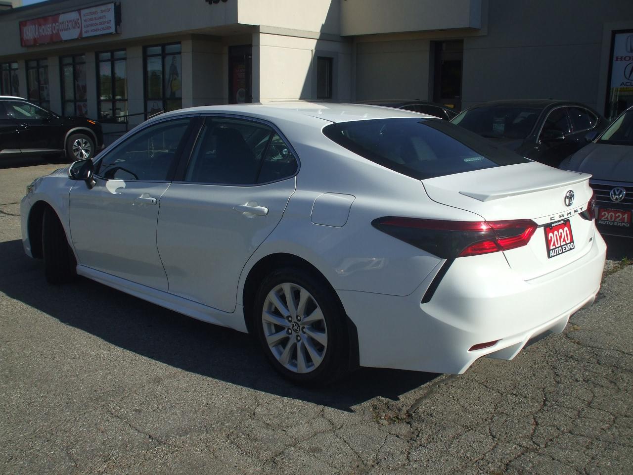 2020 Toyota Camry SE,Auto,New Tires & Brakes,Certified,Clean Carfax - Photo #3