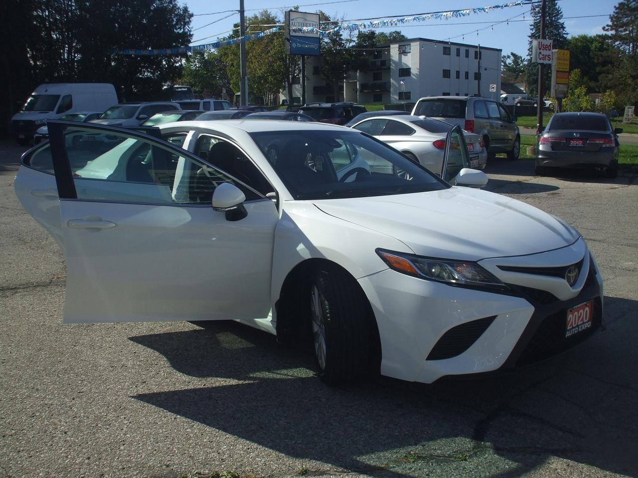 2020 Toyota Camry SE,Auto,New Tires & Brakes,Certified,Clean Carfax - Photo #21