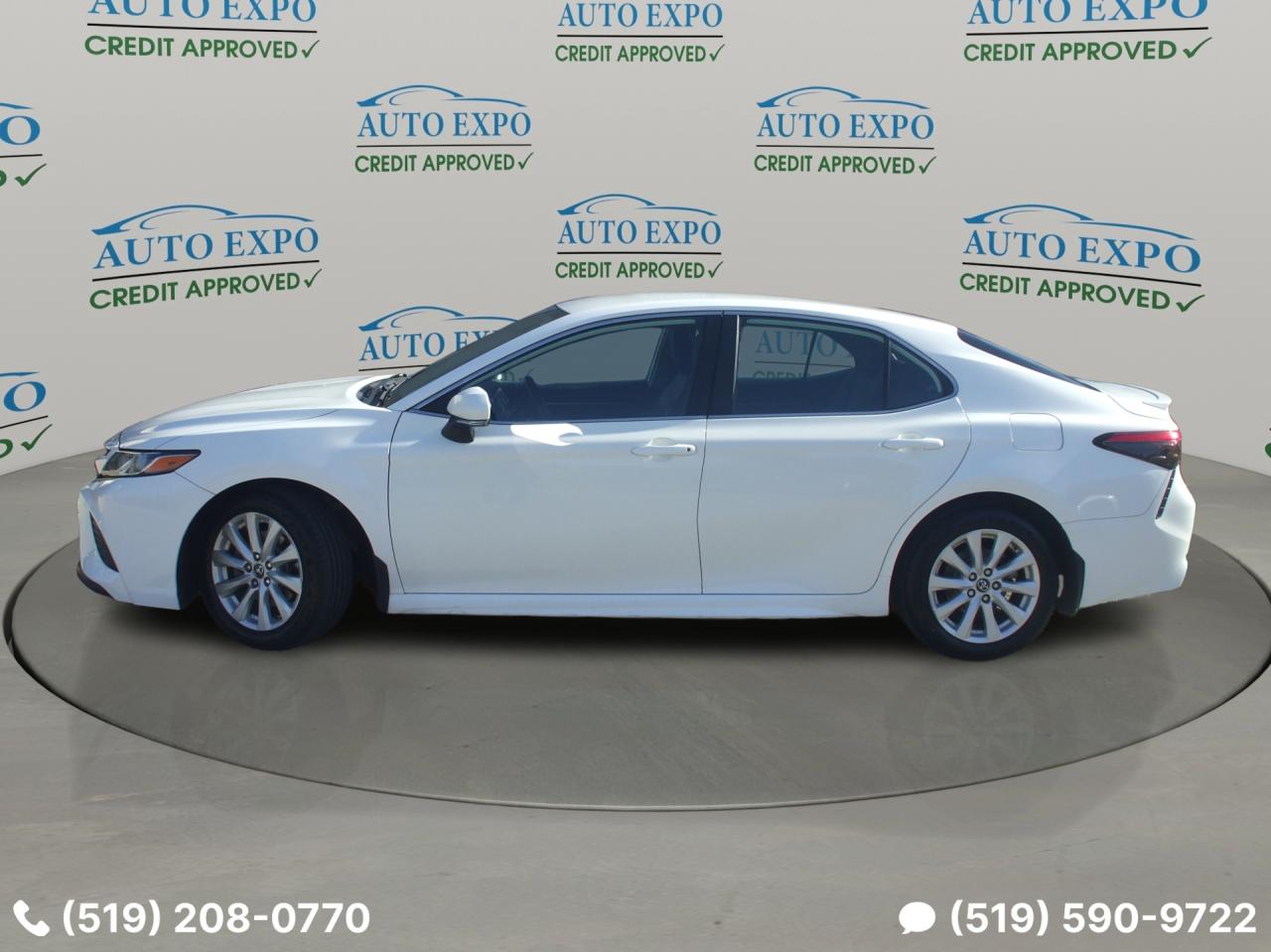 2020 Toyota Camry SE,Auto,New Tires & Brakes,Certified,Clean Carfax - Photo #2