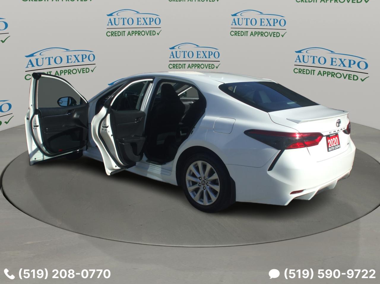 2020 Toyota Camry SE,Auto,New Tires & Brakes,Certified,Clean Carfax - Photo #17