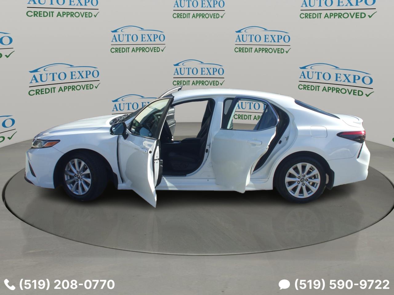 2020 Toyota Camry SE,Auto,New Tires & Brakes,Certified,Clean Carfax - Photo #16