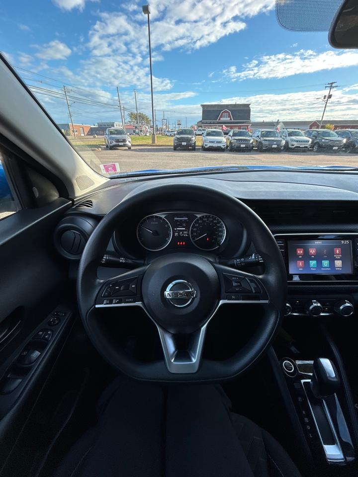 2021 Nissan Kicks S - Photo #9