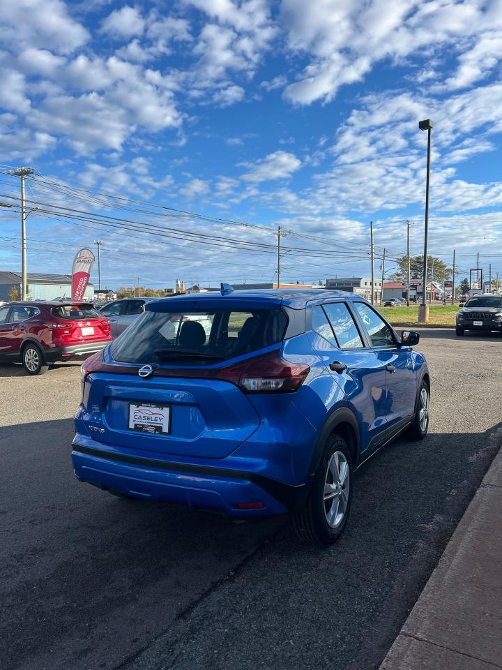 2021 Nissan Kicks S - Photo #4