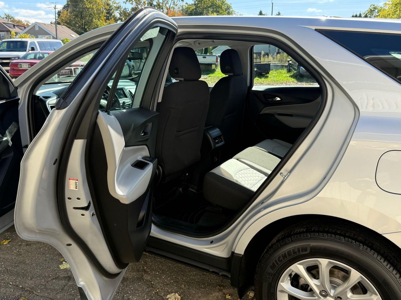 2019 Chevrolet Equinox LS - Photo #6
