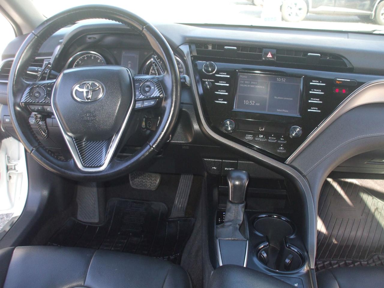 2020 Toyota Camry SE,Auto,New Tires & Brakes,Certified,Clean Carfax