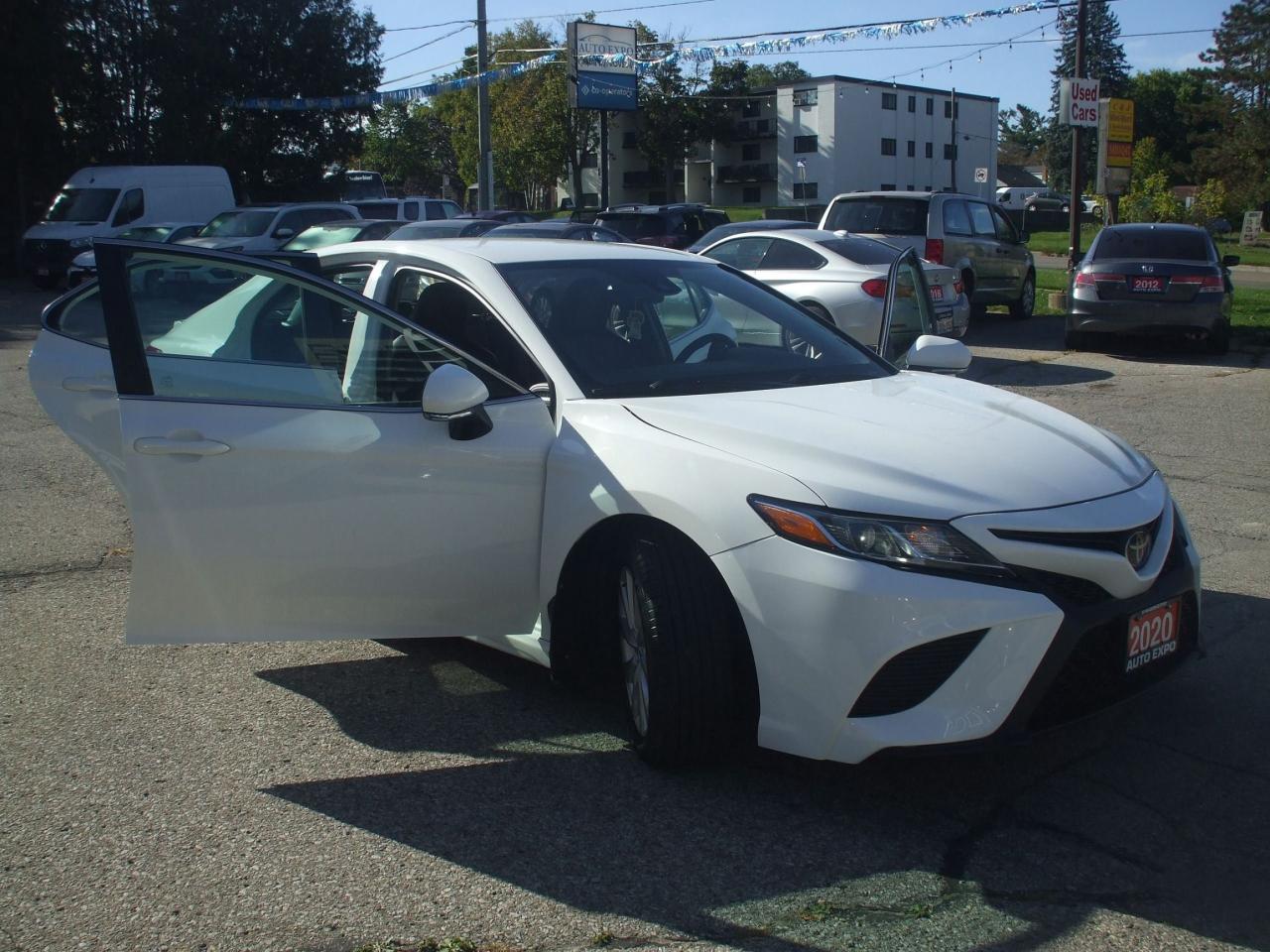 2020 Toyota Camry SE,Auto,New Tires & Brakes,Certified,Clean Carfax
