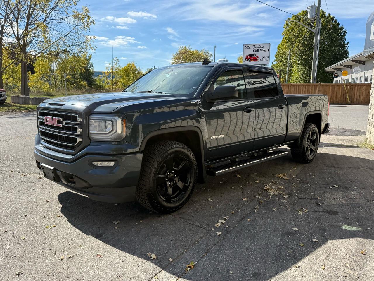 2018 GMC Sierra 1500 SLE - Photo #3