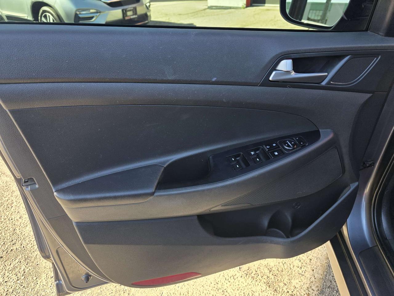 2016 Hyundai Tucson AWD 1.6L Photo