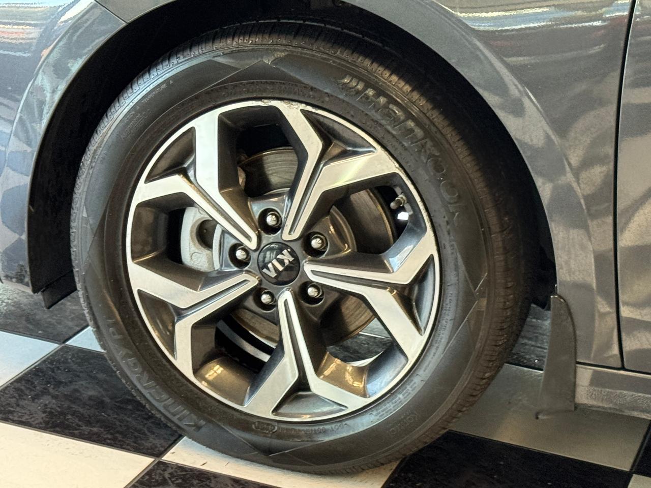 2020 Kia Forte EX+Lane Keep+Blind Spot+ApplePlay+CLEAN CARFAX Photo107