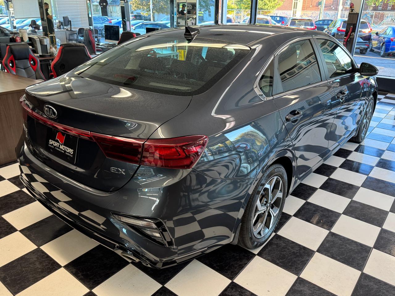2020 Kia Forte EX+Lane Keep+Blind Spot+ApplePlay+CLEAN CARFAX Photo8