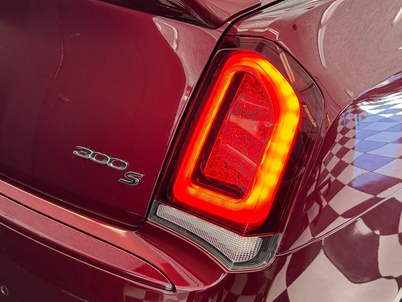 2019 Chrysler 300 300S+New Brakes+Roof+Adaptive Cruise+CLEAN CARFAX Photo