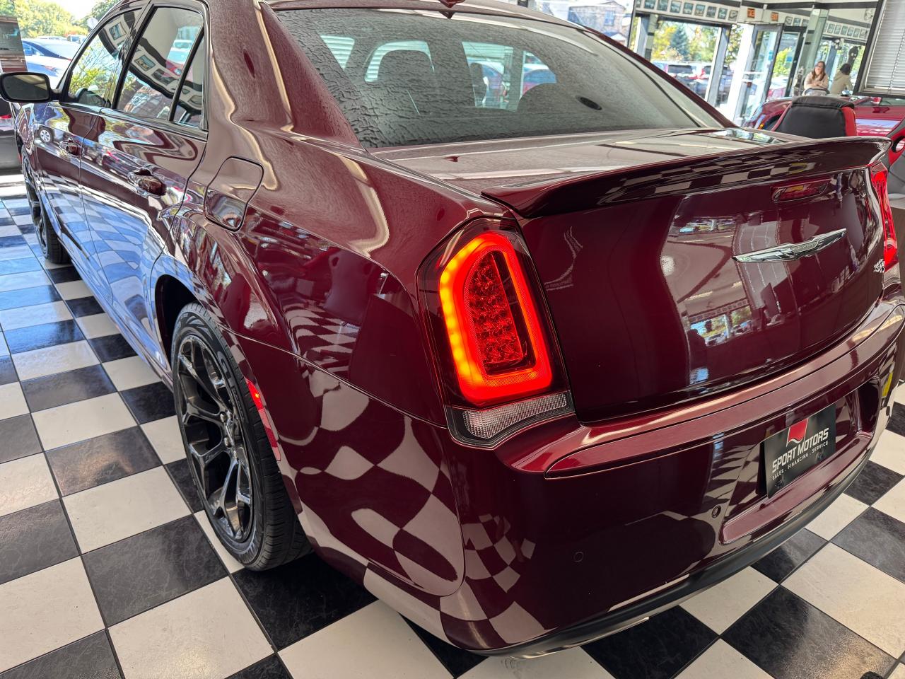 2019 Chrysler 300 300S+New Brakes+Roof+Adaptive Cruise+CLEAN CARFAX Photo102