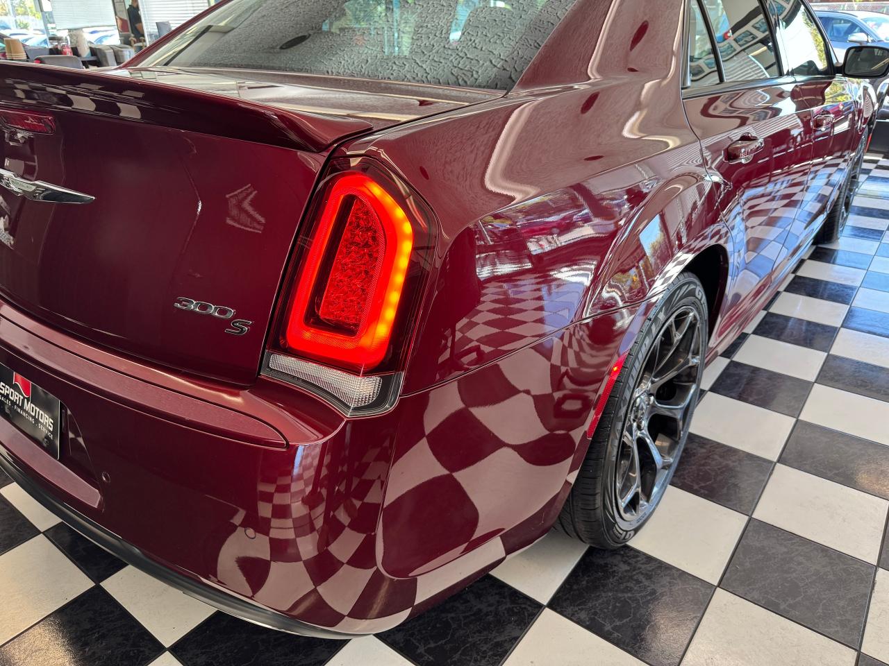 2019 Chrysler 300 300S+New Brakes+Roof+Adaptive Cruise+CLEAN CARFAX Photo103
