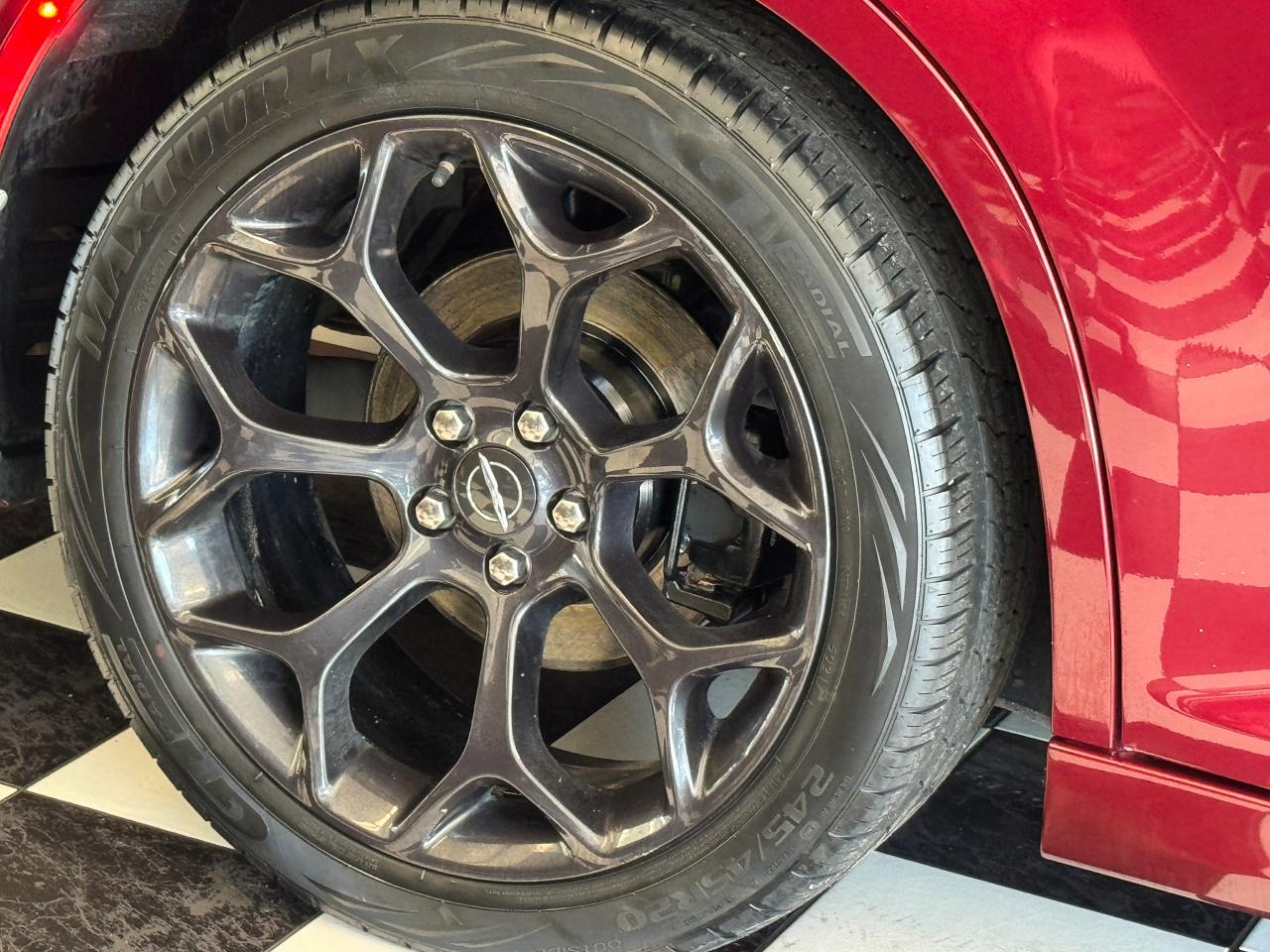 2019 Chrysler 300 300S+New Brakes+Roof+Adaptive Cruise+CLEAN CARFAX Photo