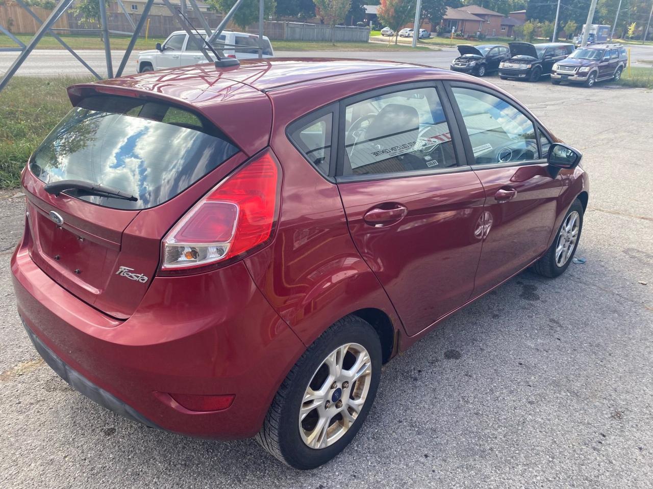 2015 Ford Fiesta 5dr HB SE - Photo #9