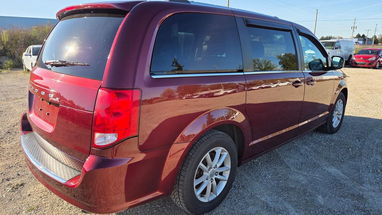 2019 Dodge Grand Caravan SXT Premium Plus - Photo #5