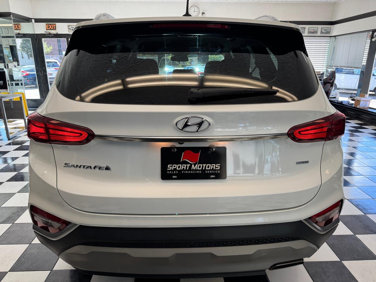 2019 Hyundai Santa Fe Essential AWD w/Safety+New Tires+Brake+CLEANCARFAX Photo8