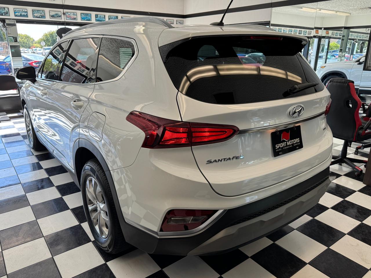 2019 Hyundai Santa Fe Essential AWD w/Safety+New Tires+Brake+CLEANCARFAX Photo