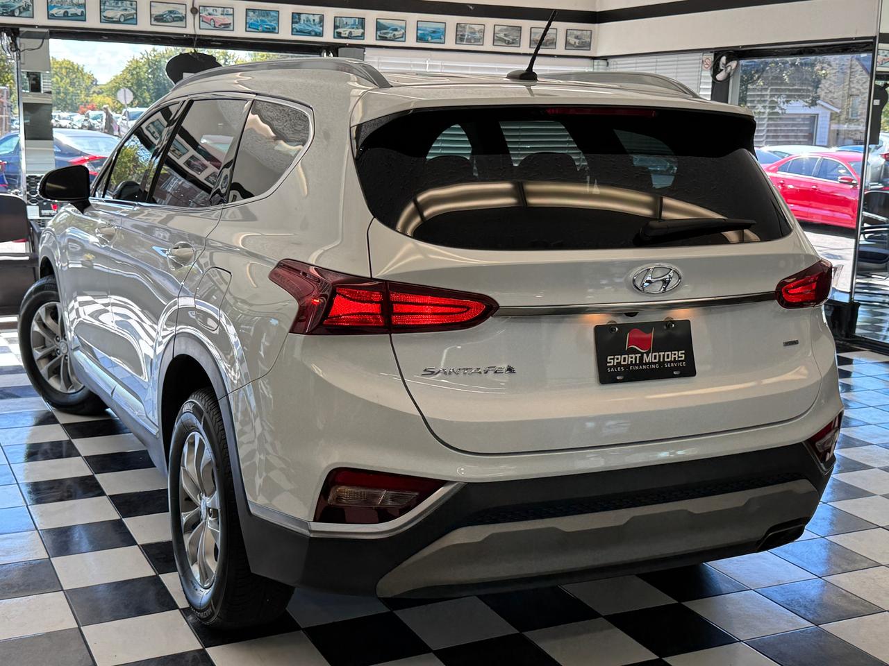 2019 Hyundai Santa Fe Essential AWD w/Safety+New Tires+Brake+CLEANCARFAX Photo