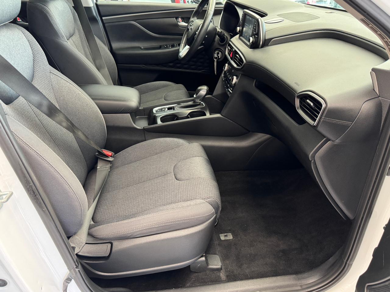 2019 Hyundai Santa Fe Essential AWD w/Safety+New Tires+Brake+CLEANCARFAX Photo24