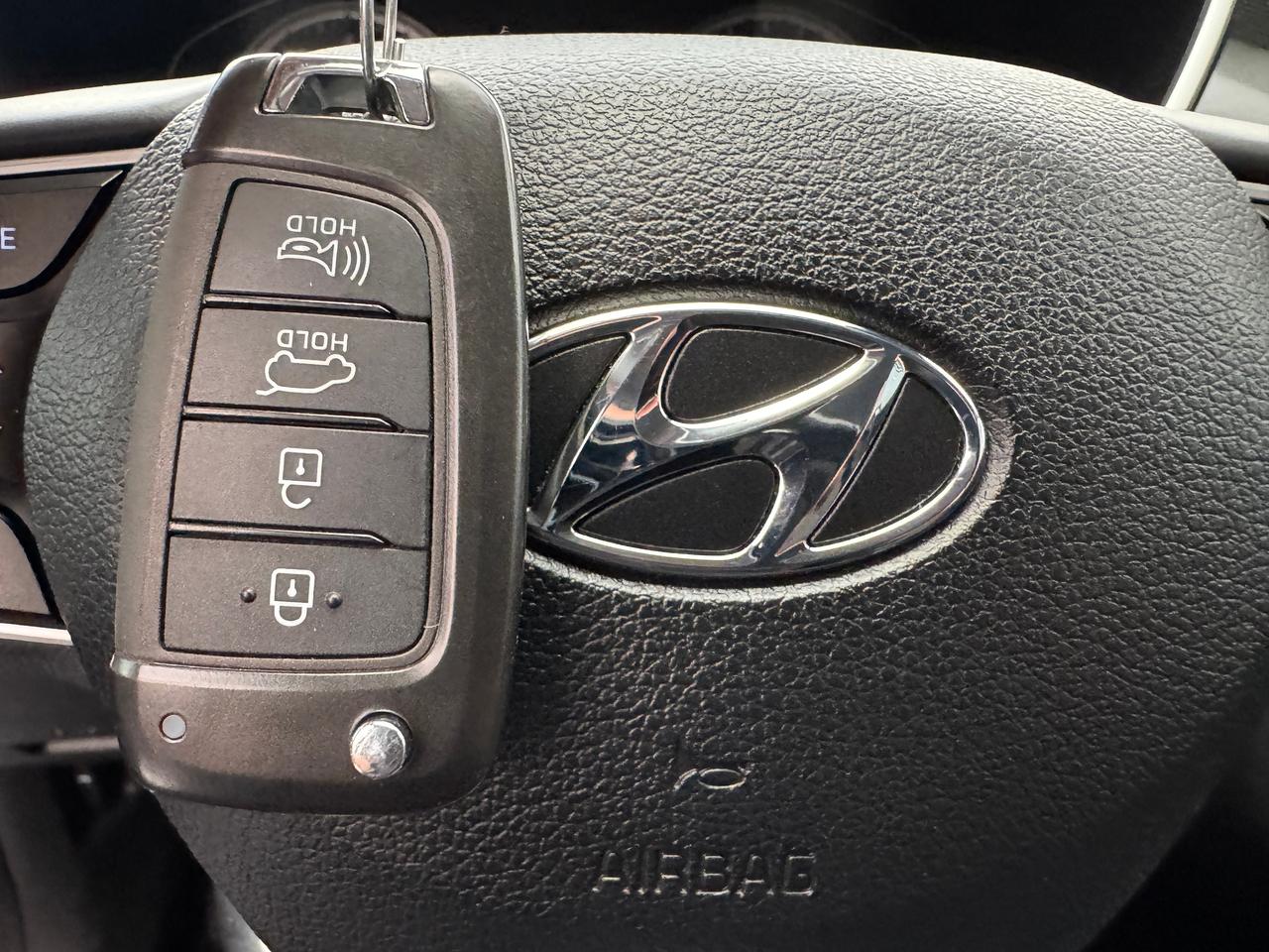 2019 Hyundai Santa Fe Essential AWD w/Safety+New Tires+Brake+CLEANCARFAX Photo