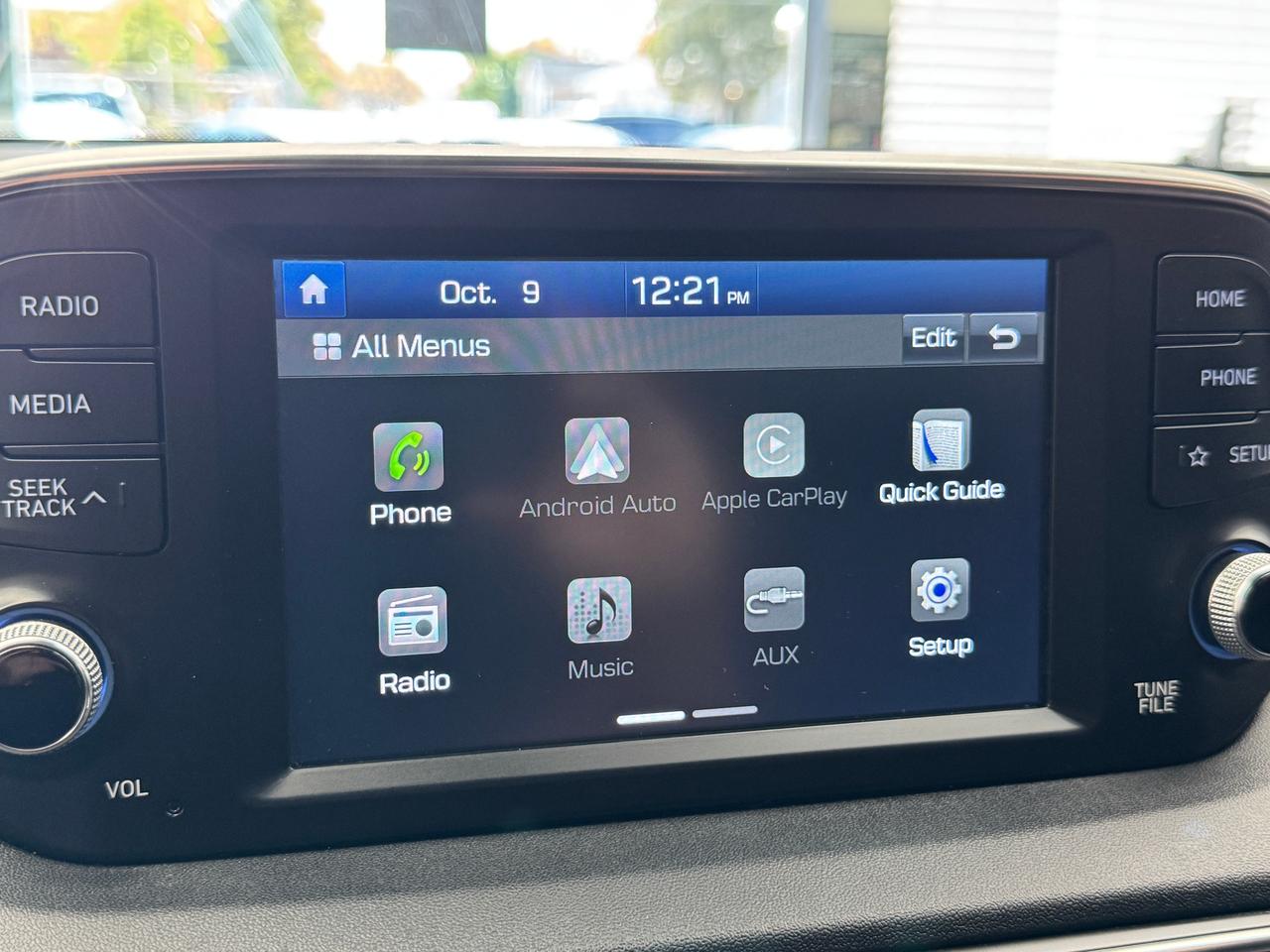 2019 Hyundai Santa Fe Essential AWD w/Safety+New Tires+Brake+CLEANCARFAX Photo