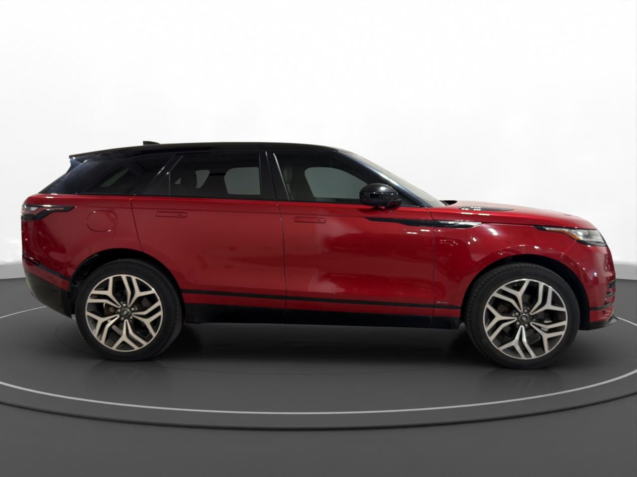 2018 Land Rover Range Rover Velar D180 R-Dynamic SE - Photo #4
