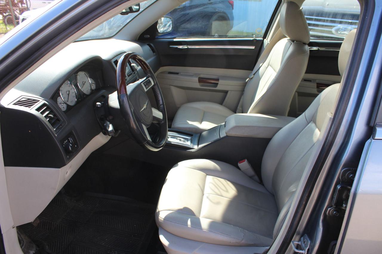 2007 Chrysler 300  Photo4