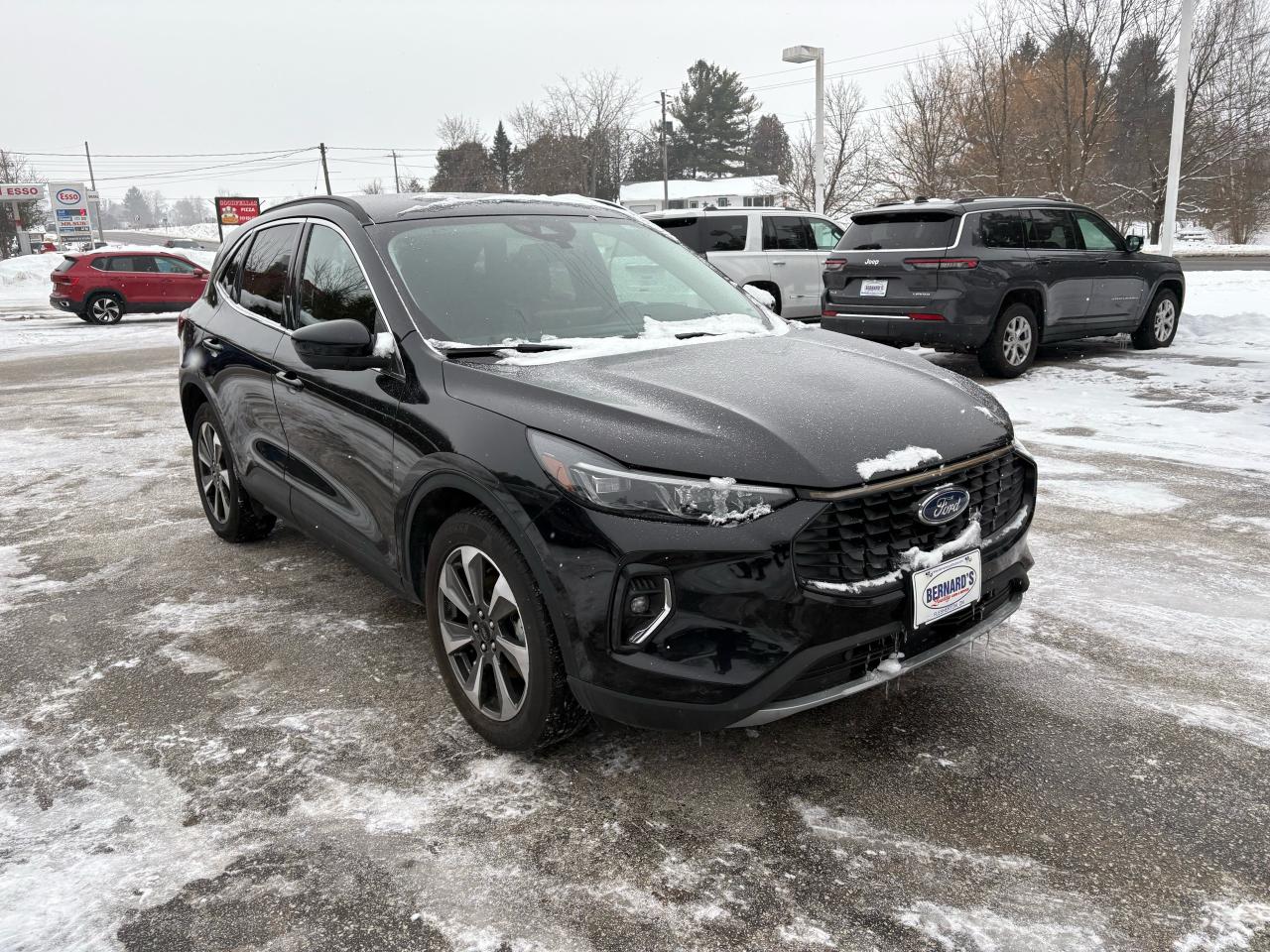 2023 Ford Escape Platinum Photo3